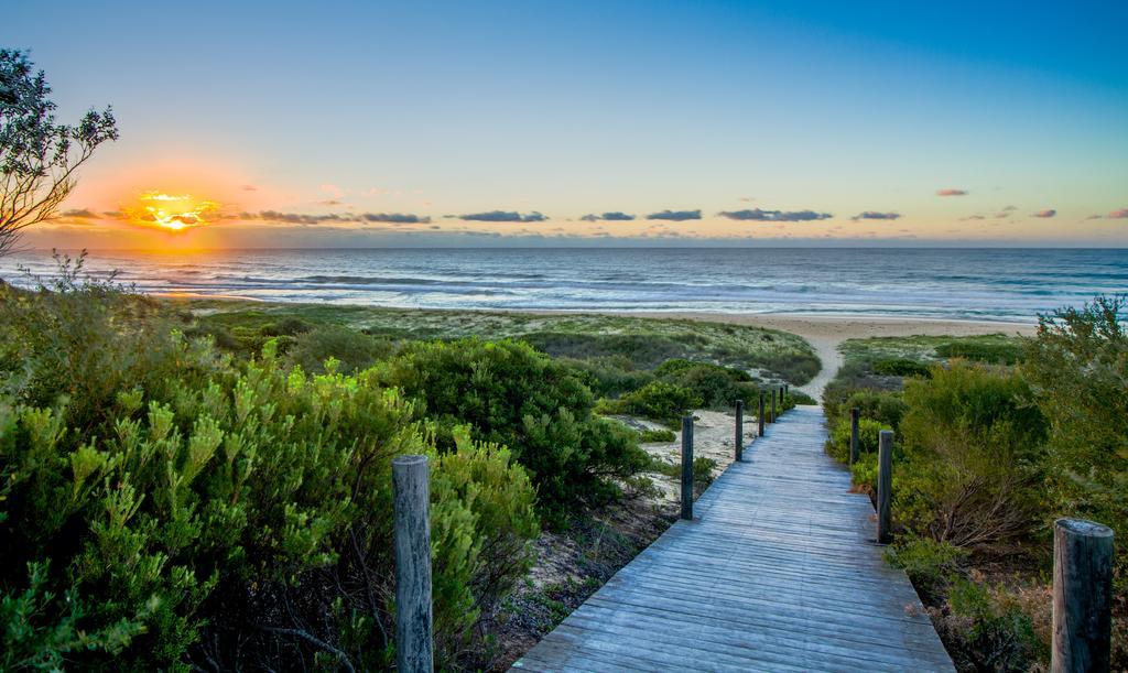 Wairo Beach Holiday Park Tabourie Lake Extérieur photo